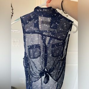 Hollister tie top never worn!